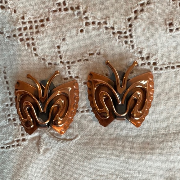 Copper Renoir Butterfly Clip On Earrings - 1950’s - Picture 1 of 5